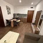 From Sunrise To Sunset At Oak Apartment *