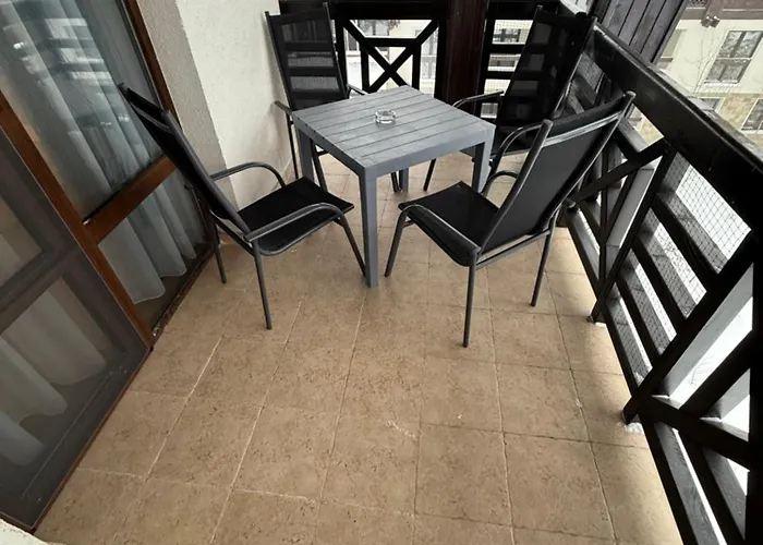 From Sunrise To Sunset At Oak