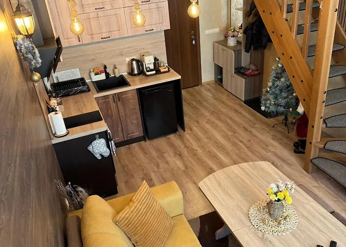 From Sunrise To Sunset At Oak Apartment