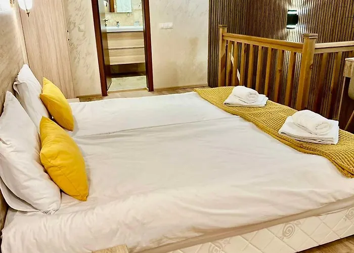 From Sunrise To Sunset At Oak * Smolyan