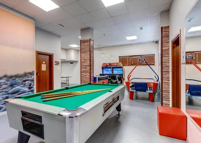 From Sunrise To Sunset At Oak Apartment